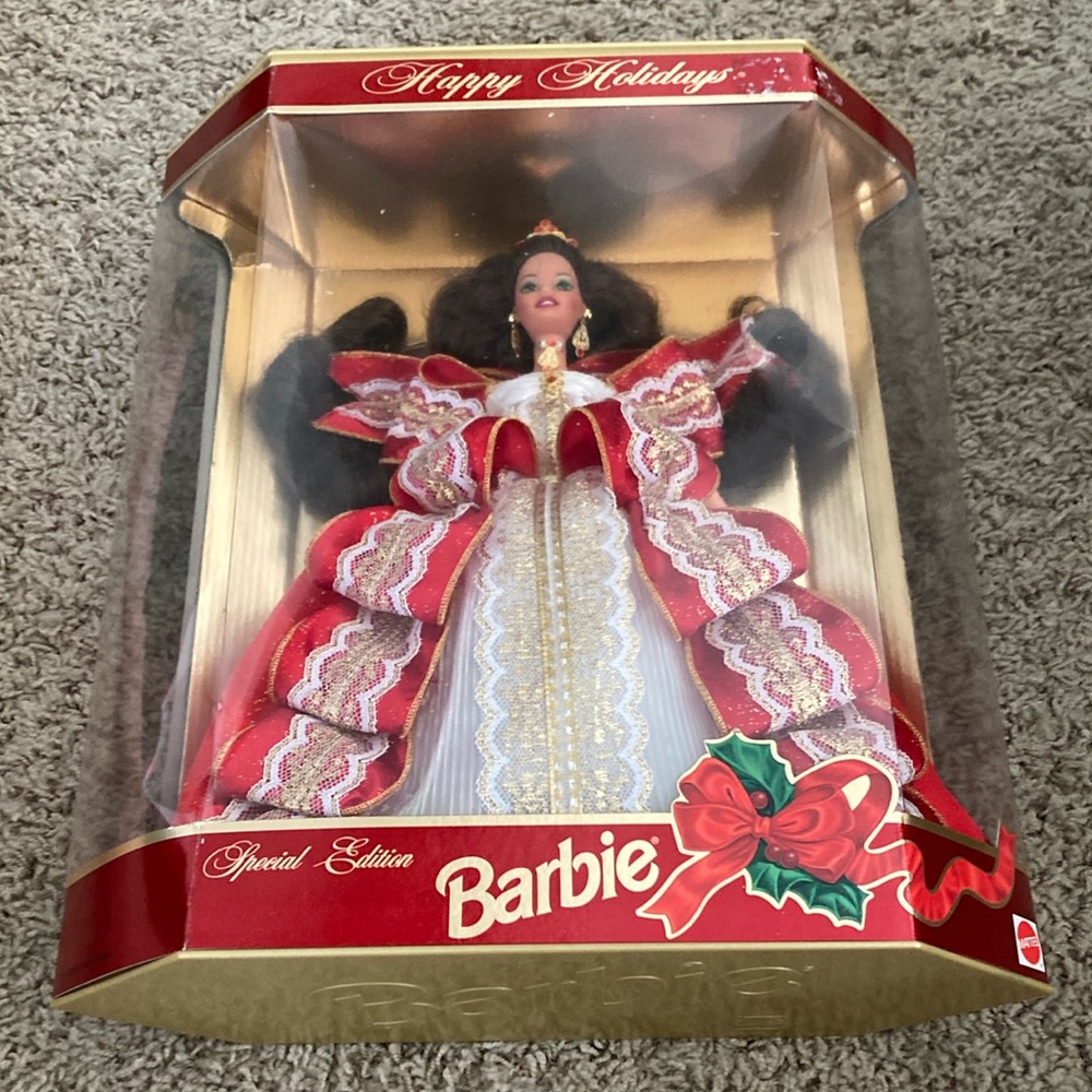 New Barbie Special Edition Holiday Doll rare green eyes